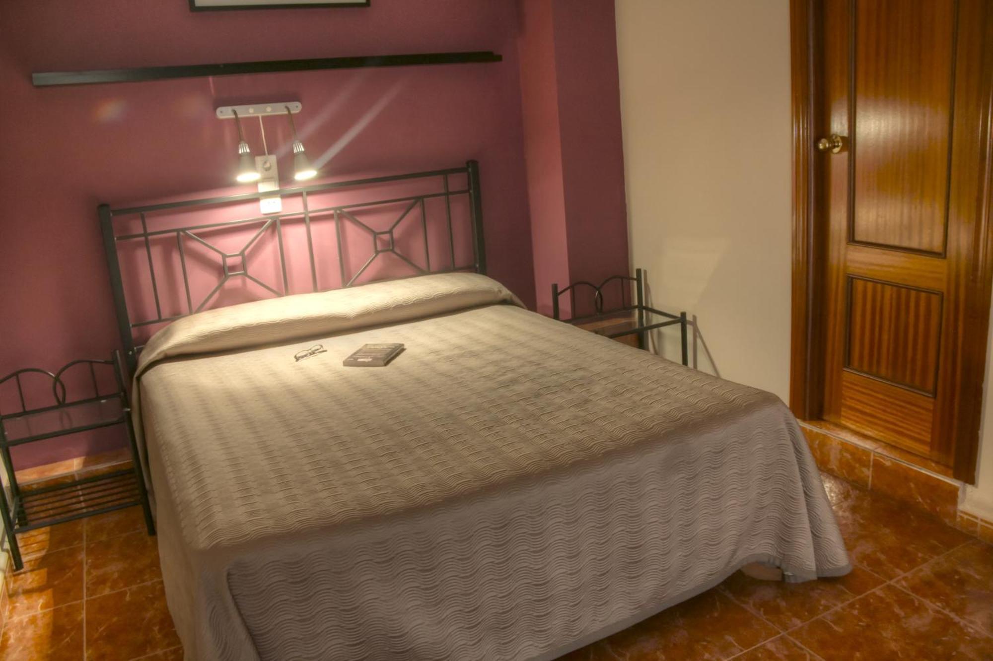 Standard Queen Room,663857262:JPEG
